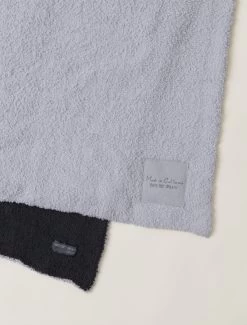 CozyChic® Malibu Blanket -Barefoot Dreams BDHCC2030 OYSTER CARBON W 4