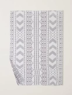 CozyChic® Artisan Throw 8 CozyChic® Artisan Throw -Barefoot Dreams BDHCC21879 Cream BeachRock 3 W