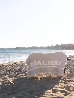 CozyChic® Malibu Throw -Barefoot Dreams BFD22 24 2037 v2