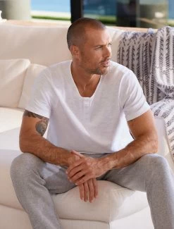 Malibu Collection® Men's Slub Henley Tee -Barefoot Dreams BFD SS23 MEN C BDMMC21362 0605 V1 web