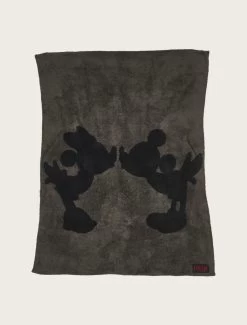CozyChic® Classic Disney Mickey & Minnie Mouse Throw -Barefoot Dreams D103PHR carbonblack 1