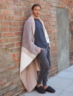 CozyChic® Star Wars™ Tatooine™ Throw -Barefoot Dreams DNHCC21178 3242